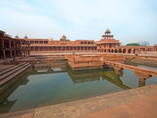 Fatehpur sikri royal-palace of mughal akbar-anup talao pond