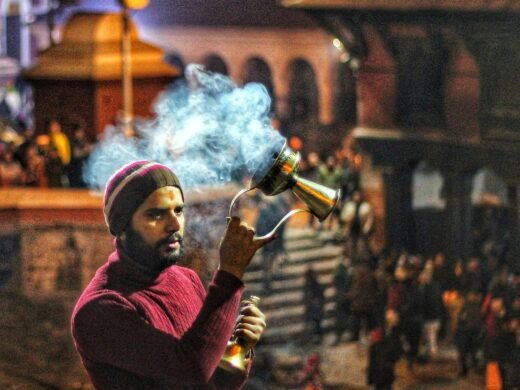 aarati, hindu, ritual, man, nepalese, worshipping, yogi, hinduism, traditional, religious, religion, culture, spirituality, temple, pashupatinath, kathmandu, nepal, evening, nepalese, yogi, pashupatinath, pashupatinath, pashupatinath, pashupatinath, pashupatinath