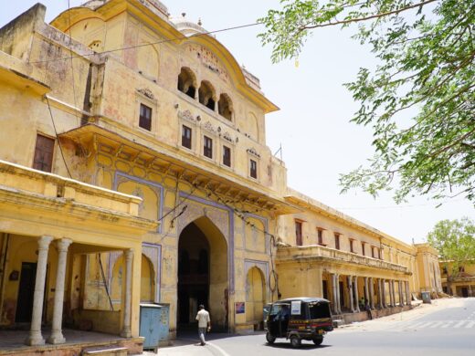 India Tour - jaipur-mahal-hawa